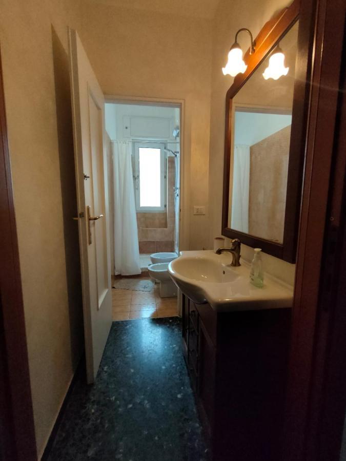 Bed & Breakfast Dolce Notte, Near San Martino Hospital Genova